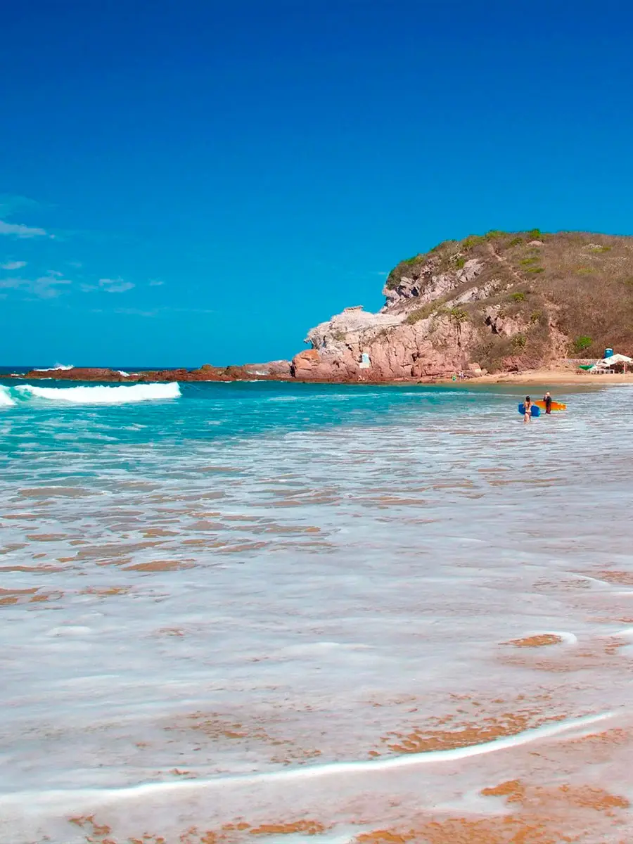 Playa Brujas Mazatlán, noticia hoteles Palace